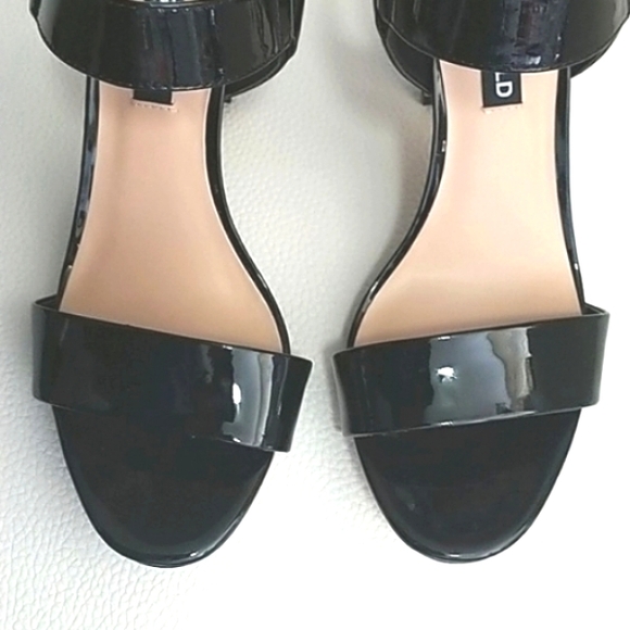 Karl Lagerfeld Paris Cieone Patent Leather Dress Sandals - Picture 7 of 8